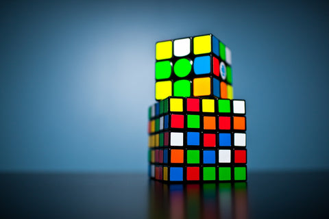 Puzzles & Magic Cubes